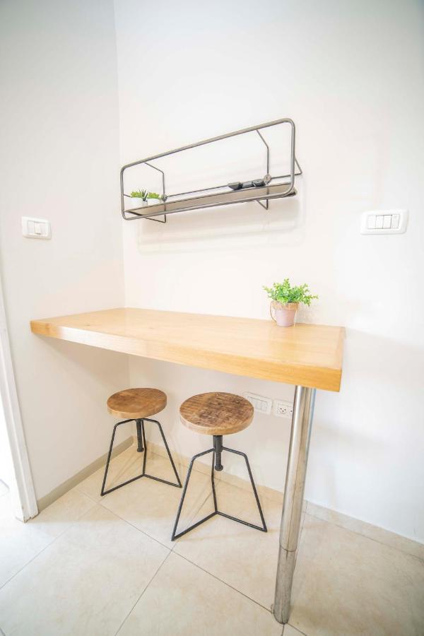 Ourplace Nachalat Binyamin Tel Aviv Bagian luar foto